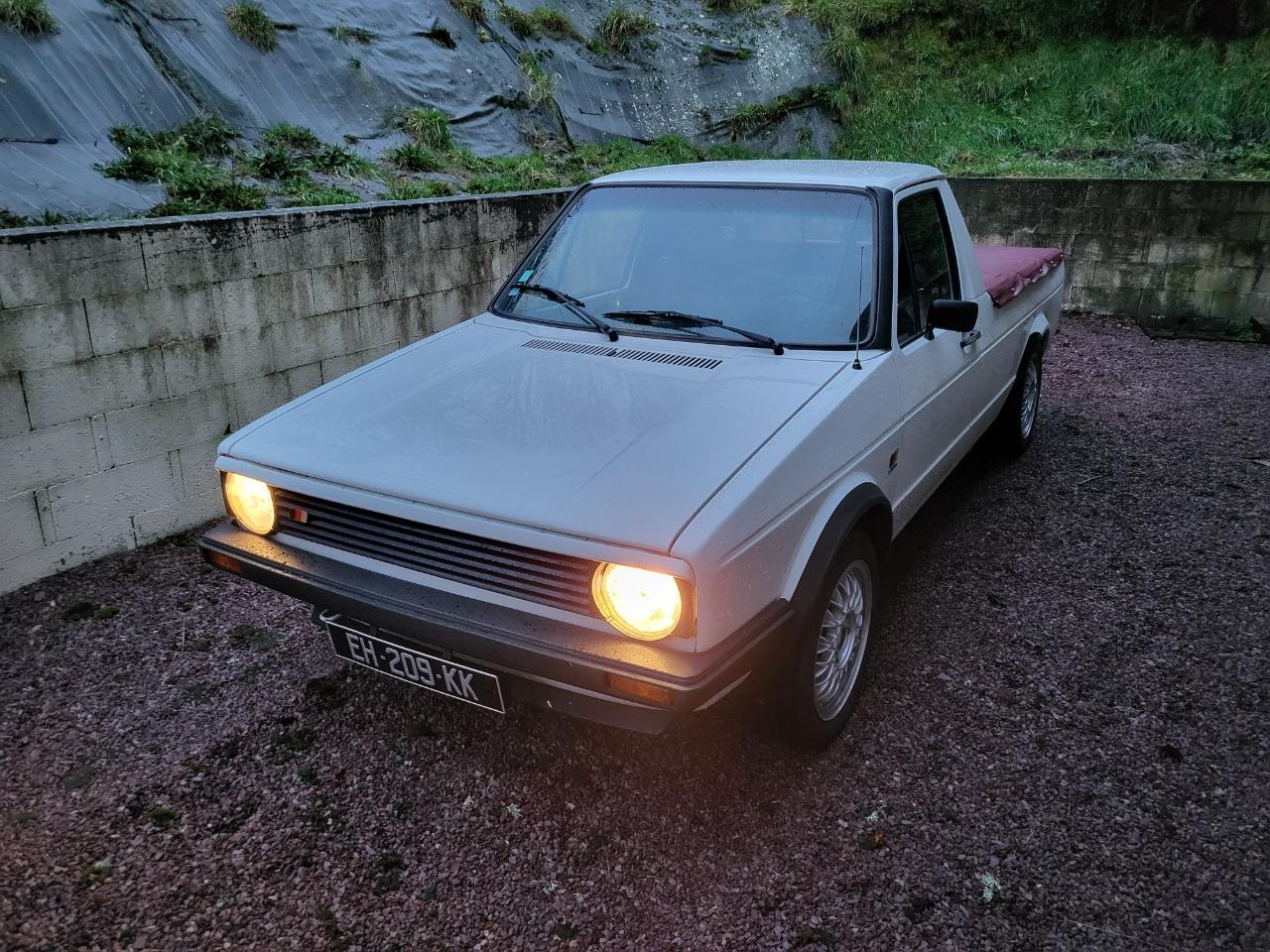 VOLKSWAGEN Caddy - 1992 LesAnciennes.com