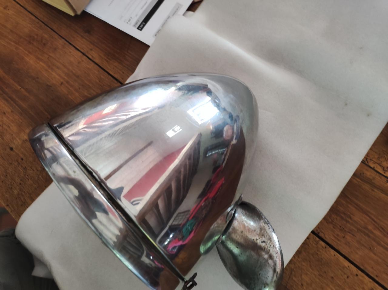 Phare CITROEN Traction 11 BL Cabriolet LesAnciennes.com