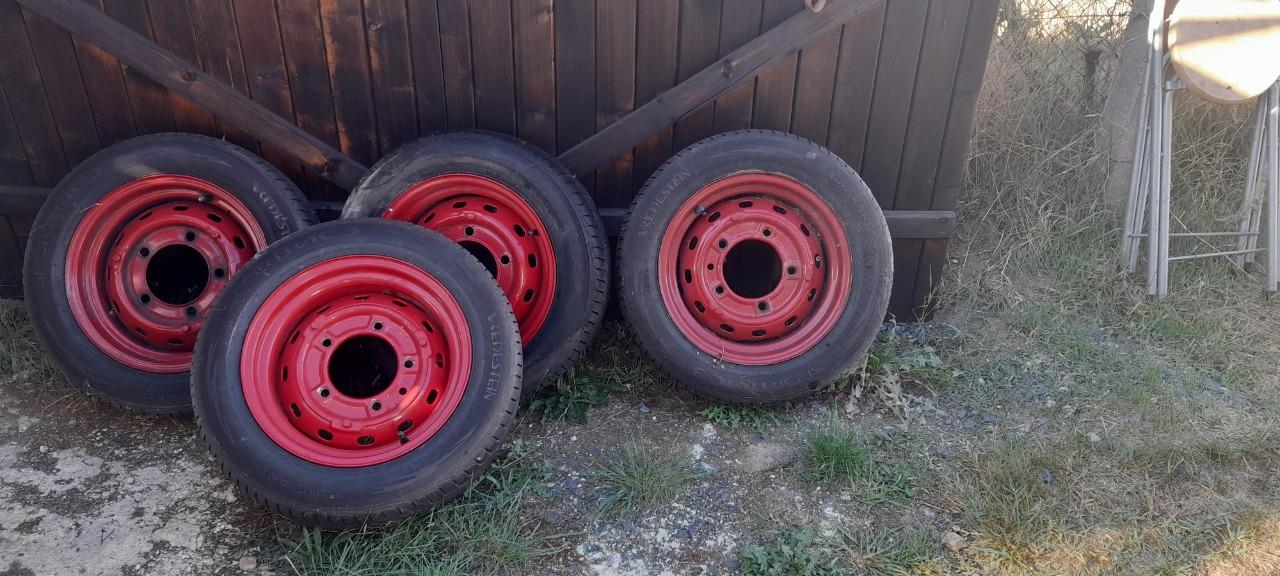 ROUES LARGES POUR SAAB 96 V4 OU SAAB SONETT LesAnciennes.com