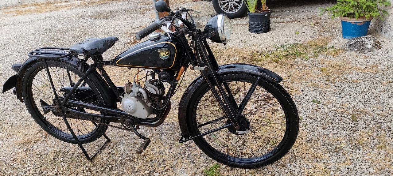 NSU Quick - 1950 LesAnciennes.com