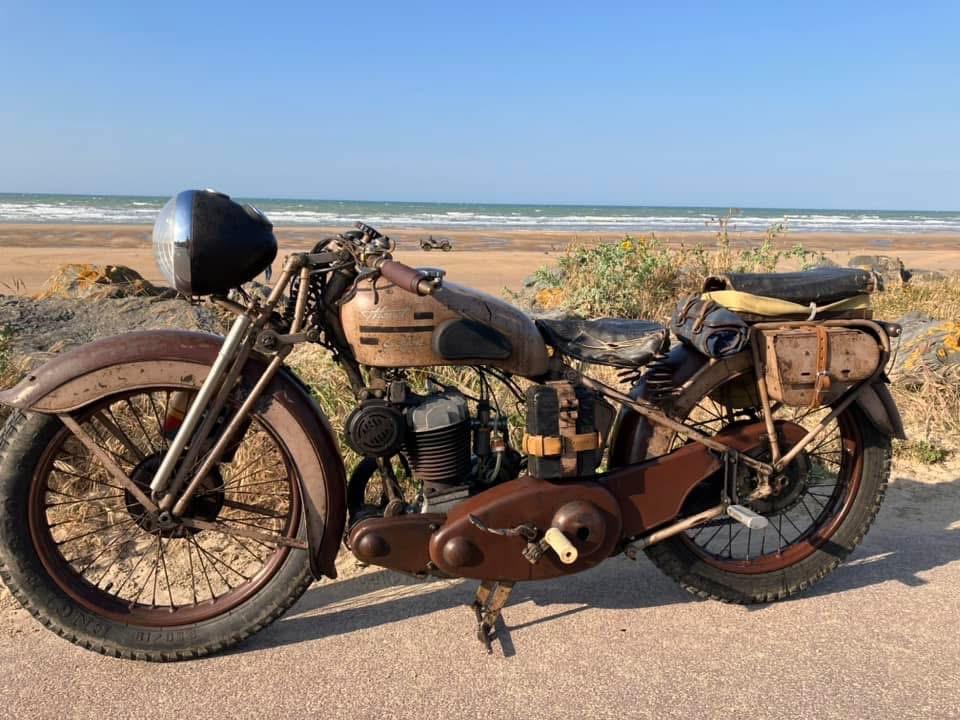 MONET GOYON PS47 - 1947 LesAnciennes.com