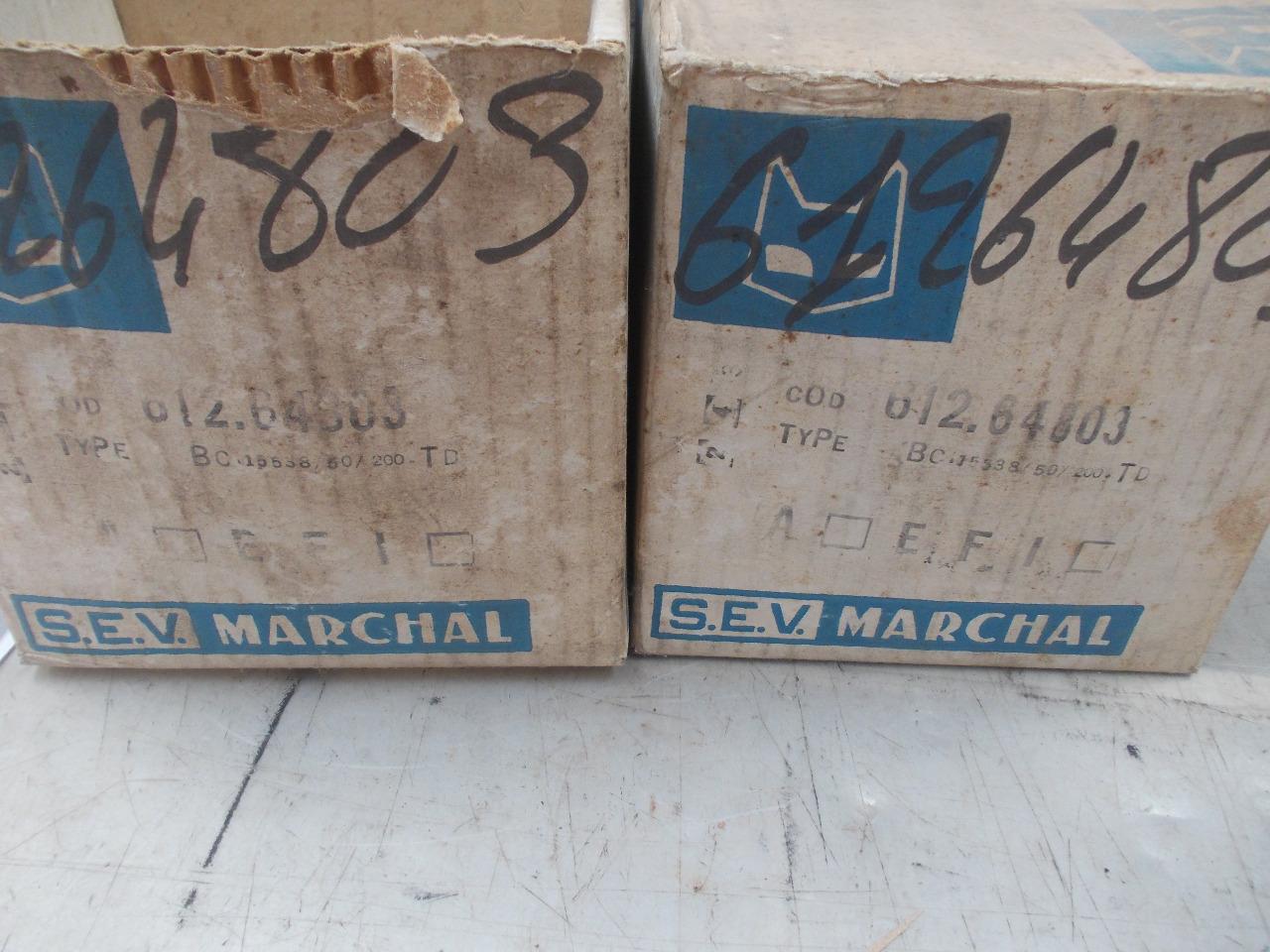 Paire de phares TOUTES MARQUES LesAnciennes.com