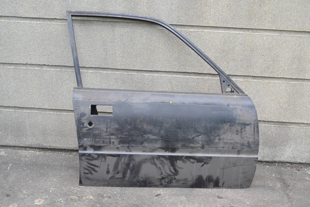 Porte AV DTE PEUGEOT 505 berline - break, neuve LesAnciennes.com