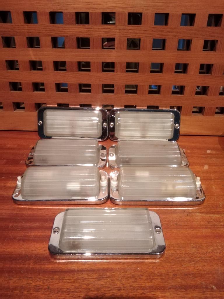 Plafonniers SAURER Berliet LesAnciennes.com