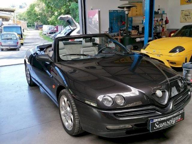 ALFA ROMEO Spider 2000 Twin Spark - 2001 LesAnciennes.com