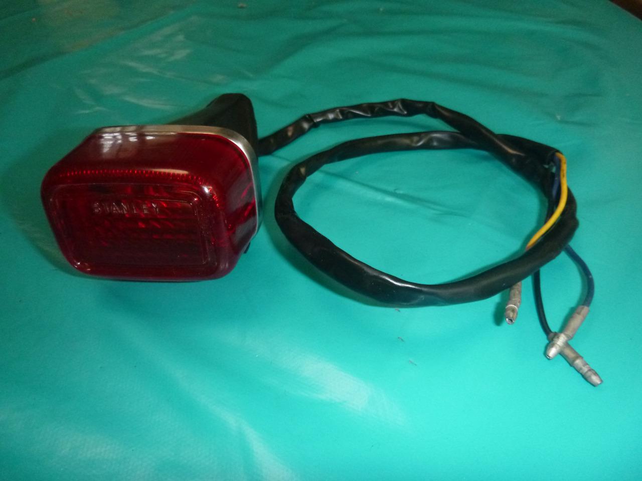 Feu AR origine YAMAHA TY 125 TY125 175 250 500TT LesAnciennes.com