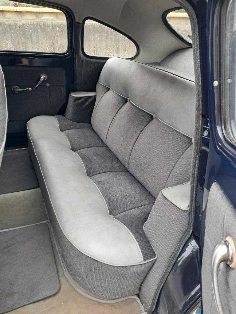 FORD Vedette Berline - 1950 LesAnciennes.com