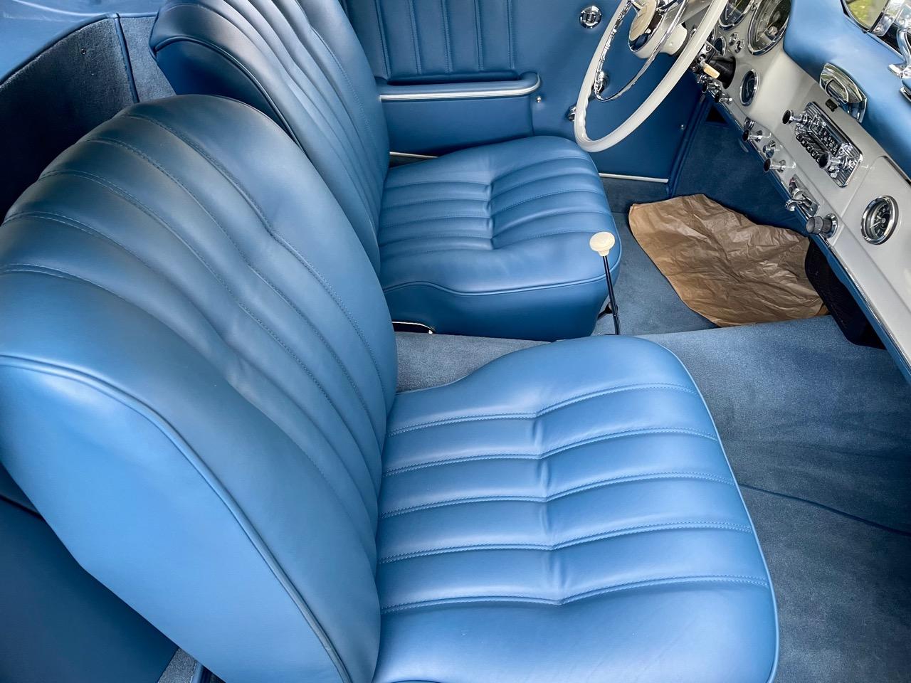 MERCEDES 190 SL Cabriolet - 1958 LesAnciennes.com