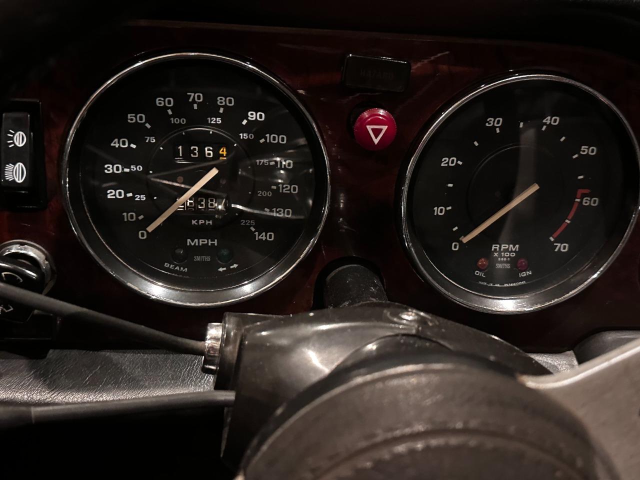 TRIUMPH TR6 C - 1976 LesAnciennes.com