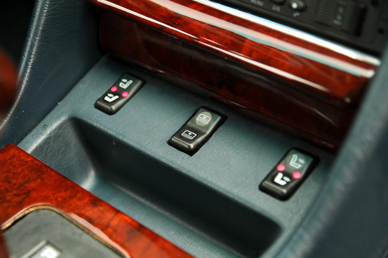 MERCEDES 560 SEL AMG Tribute - 1990 LesAnciennes.com