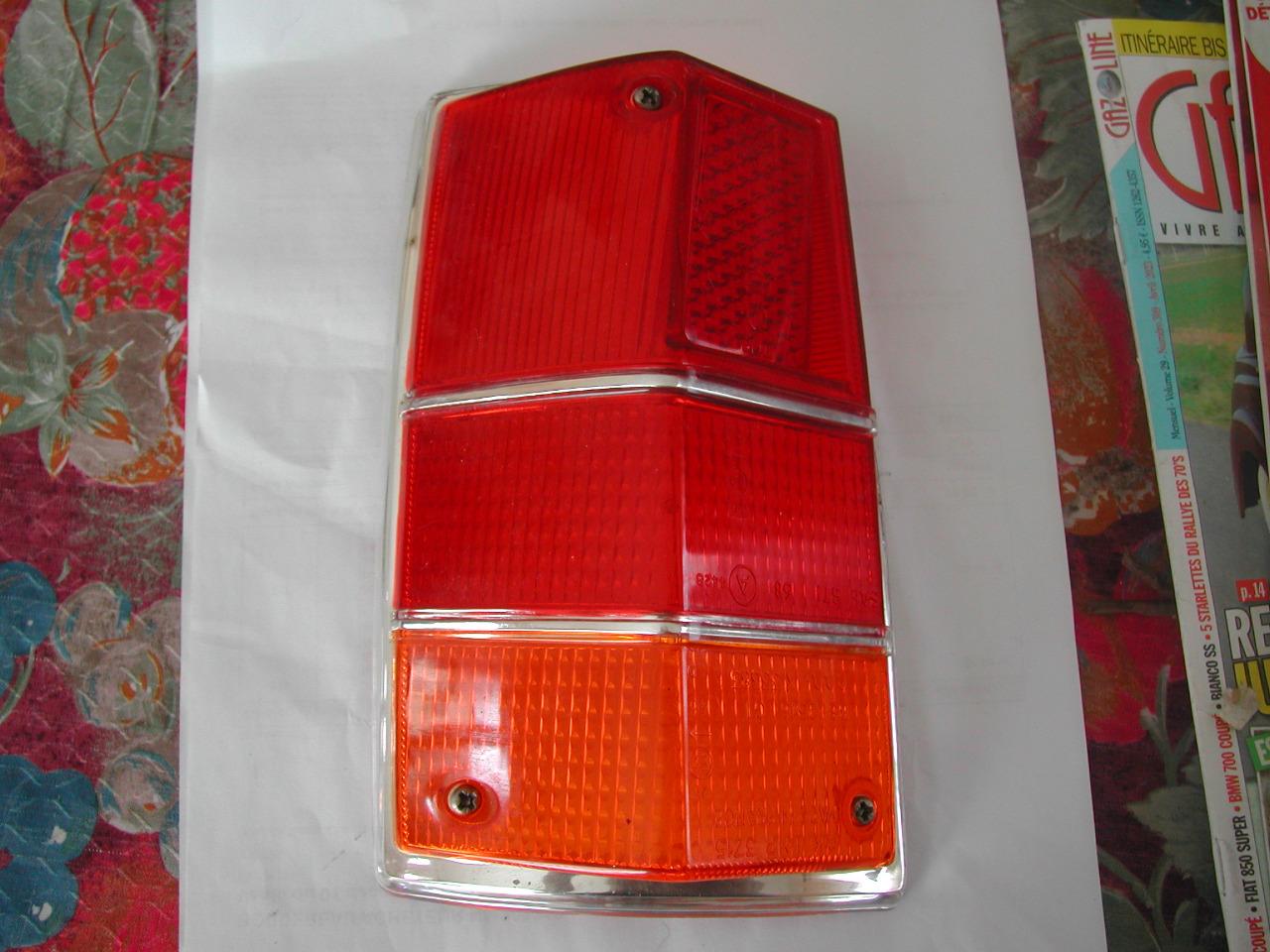 Pièces SIMCA 1100 vVF1/VF2 CABOCHON FEUX AR LesAnciennes.com