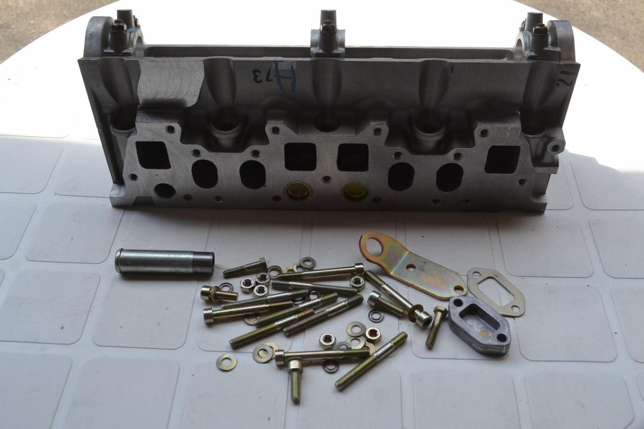 Culasse XUD PEUGEOT 405 1L8 D, neuve LesAnciennes.com
