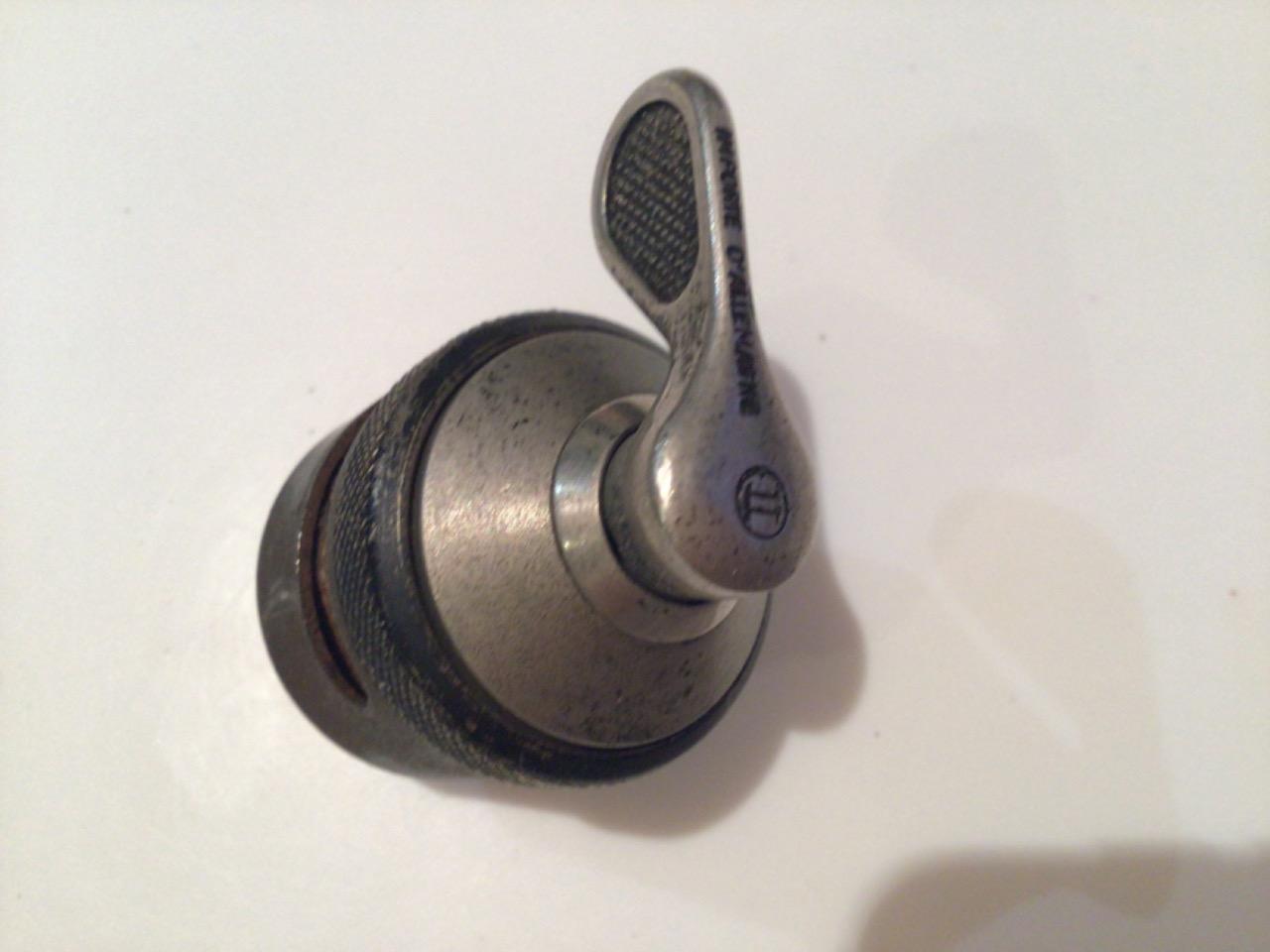 Recherche pièces ? Contacteur Tableau de bord BOS LesAnciennes.com