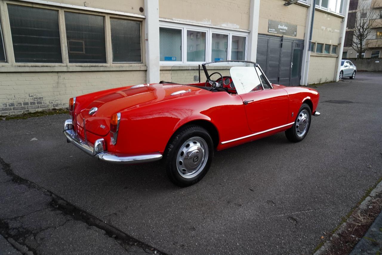 1964 Alfa Romeo Giulia Spider Type 105, foto 4