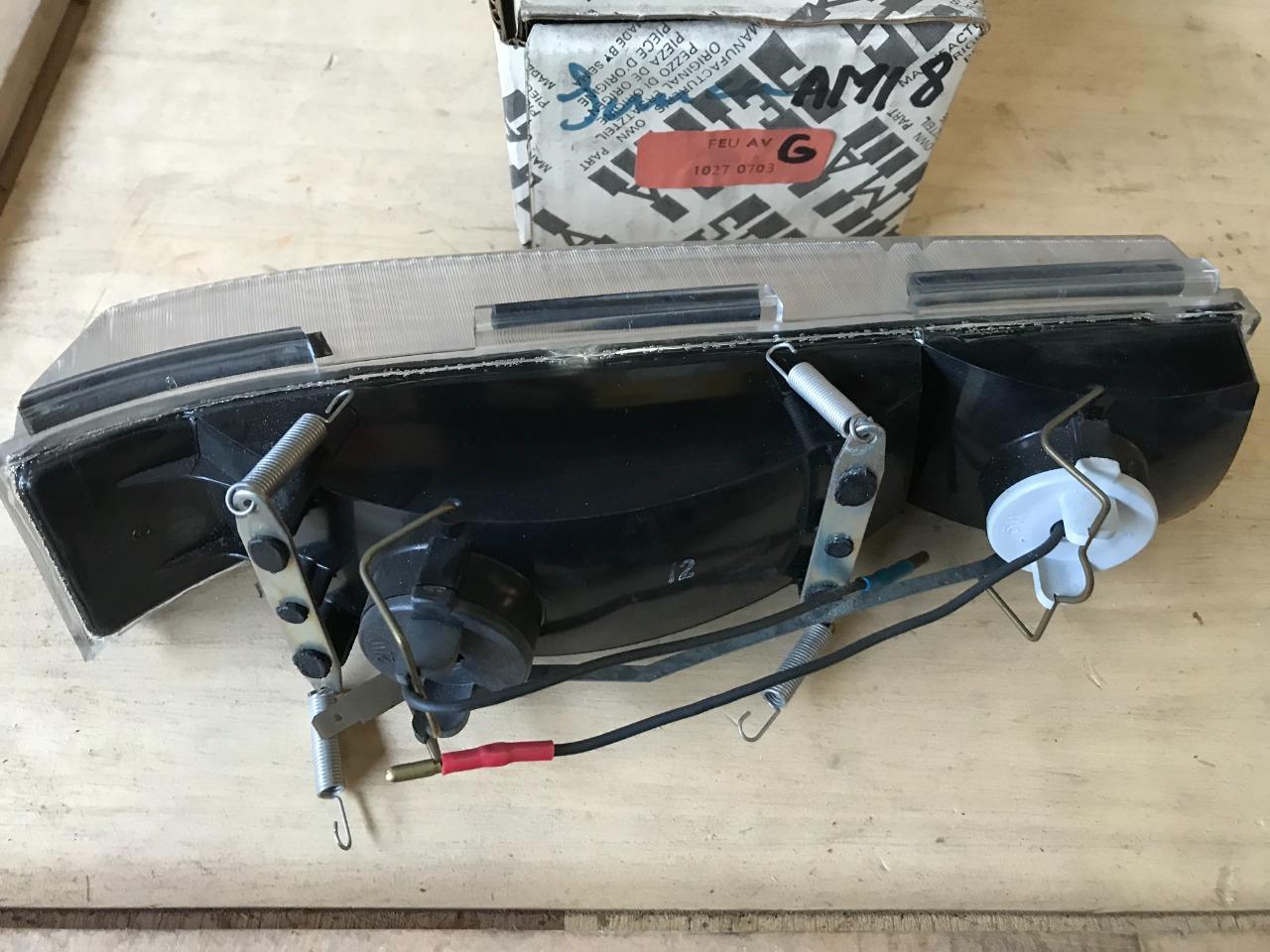Feu avant gauche neuf CITROEN Ami 8 LesAnciennes.com