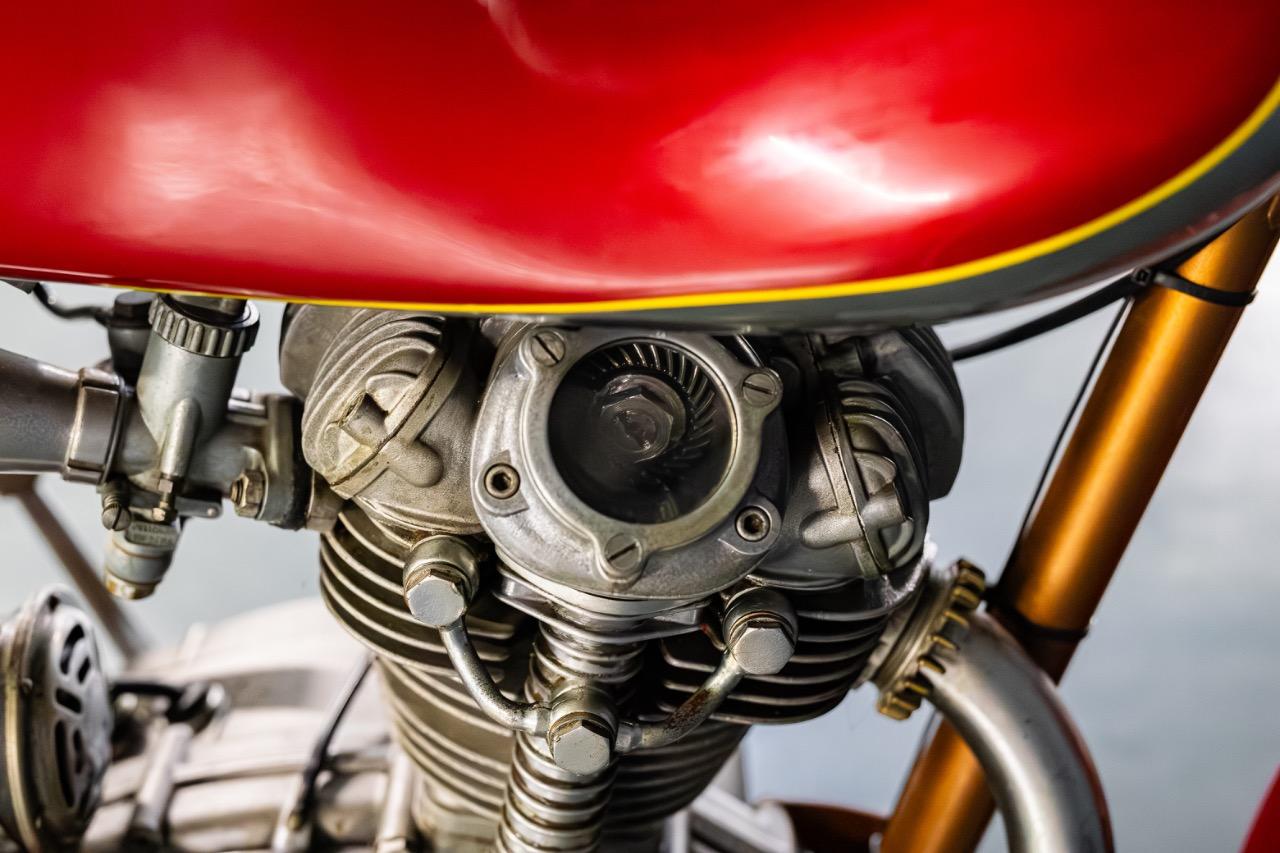 DUCATI 200 ELITE - 1962 LesAnciennes.com