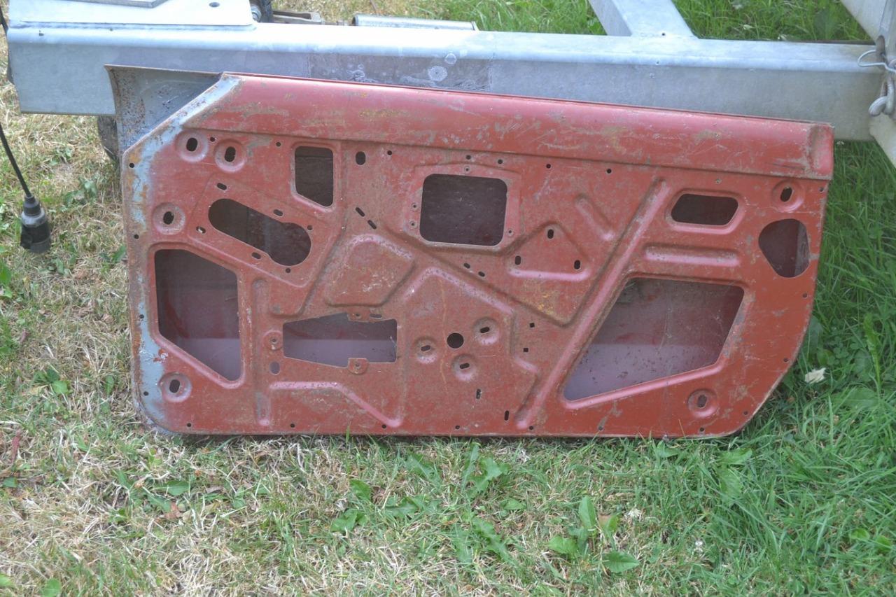 Porte droite TRIUMPH Spitfire d'origine LesAnciennes.com