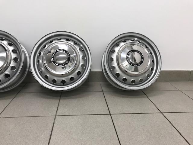 Jantes Alfa Romeo Giulia gt Duetto Spider 15 LesAnciennes.com