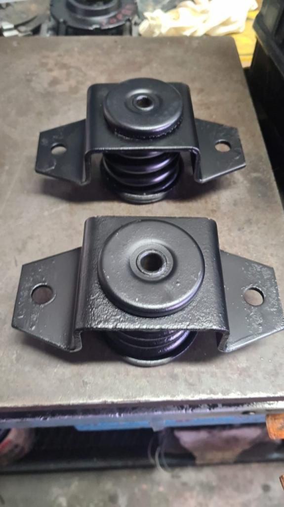 Supports moteur Maserati Mexico LesAnciennes.com