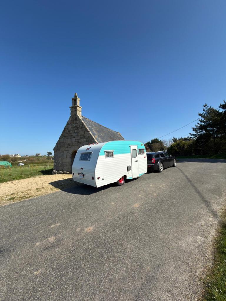 Caravane US Serro Scotty 1968 LesAnciennes.com