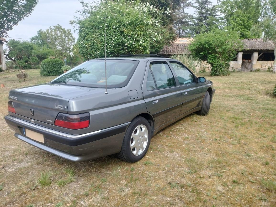PEUGEOT 605 SRTI BVA - 1995 LesAnciennes.com
