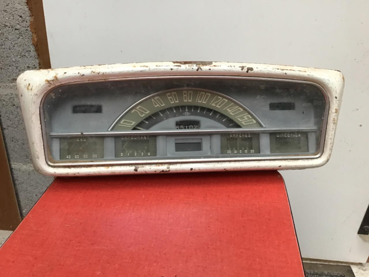 COMPTEUR VEGLIA PEUGEOT 403 LesAnciennes.com