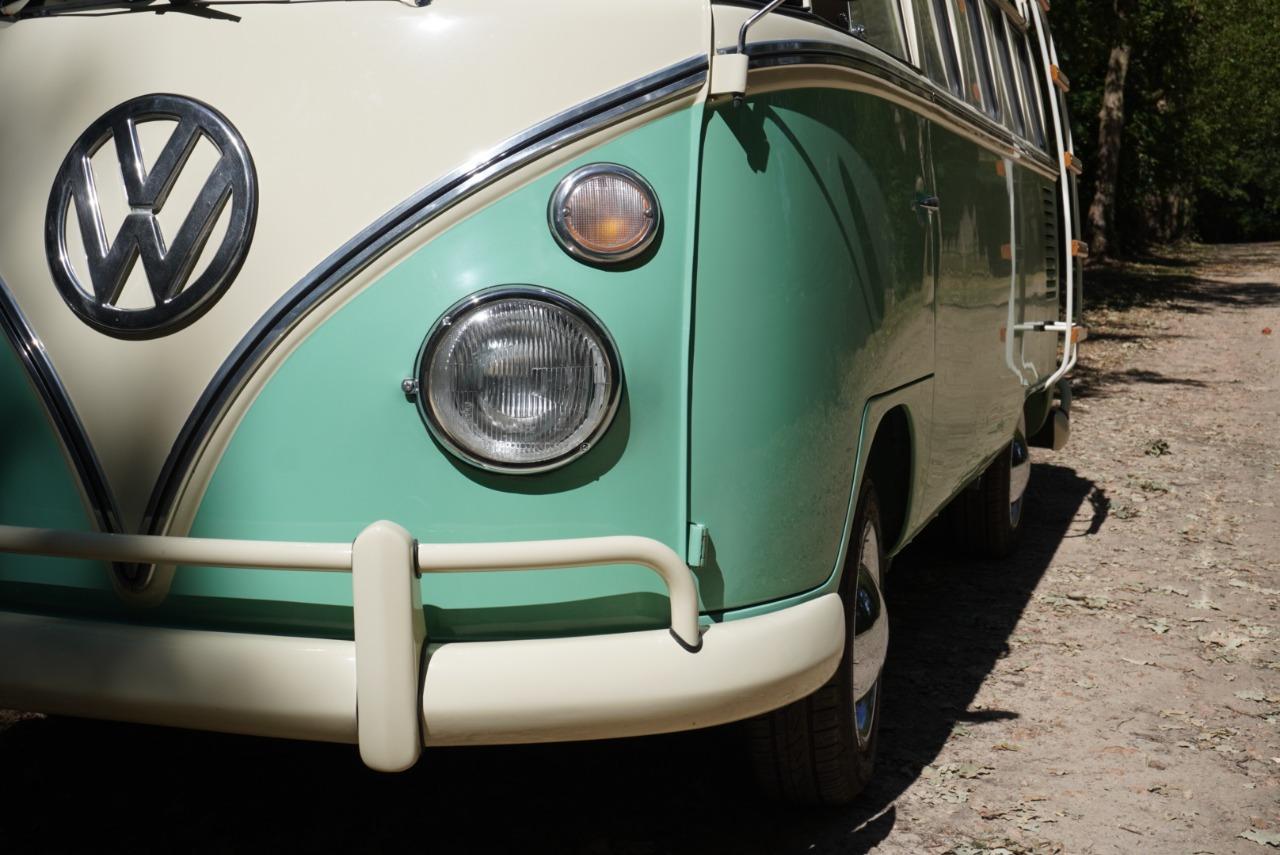 VOLKSWAGEN Combi 231 - 1975 LesAnciennes.com