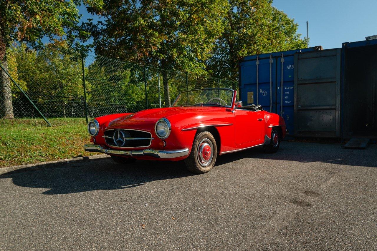 1960 Mercedes-Benz 190 SL W121 LesAnciennes.com