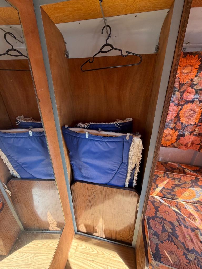 CITROEN TYPE HY TUBE CAMPING CAR - 1954 LesAnciennes.com