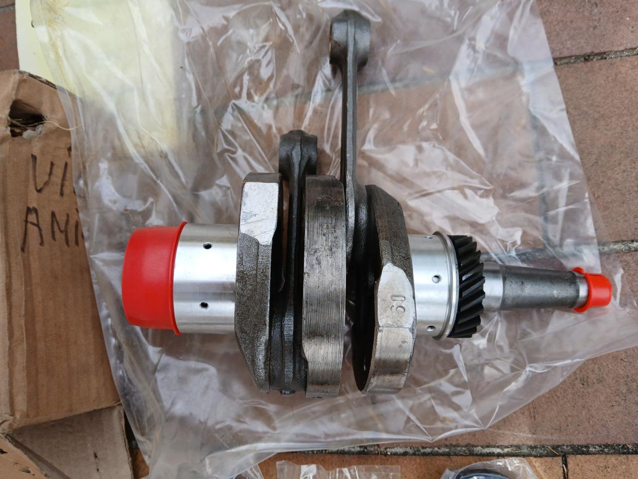 Pièces CITROEN Dyane 6/Ami 6-8 embiellage LesAnciennes.com