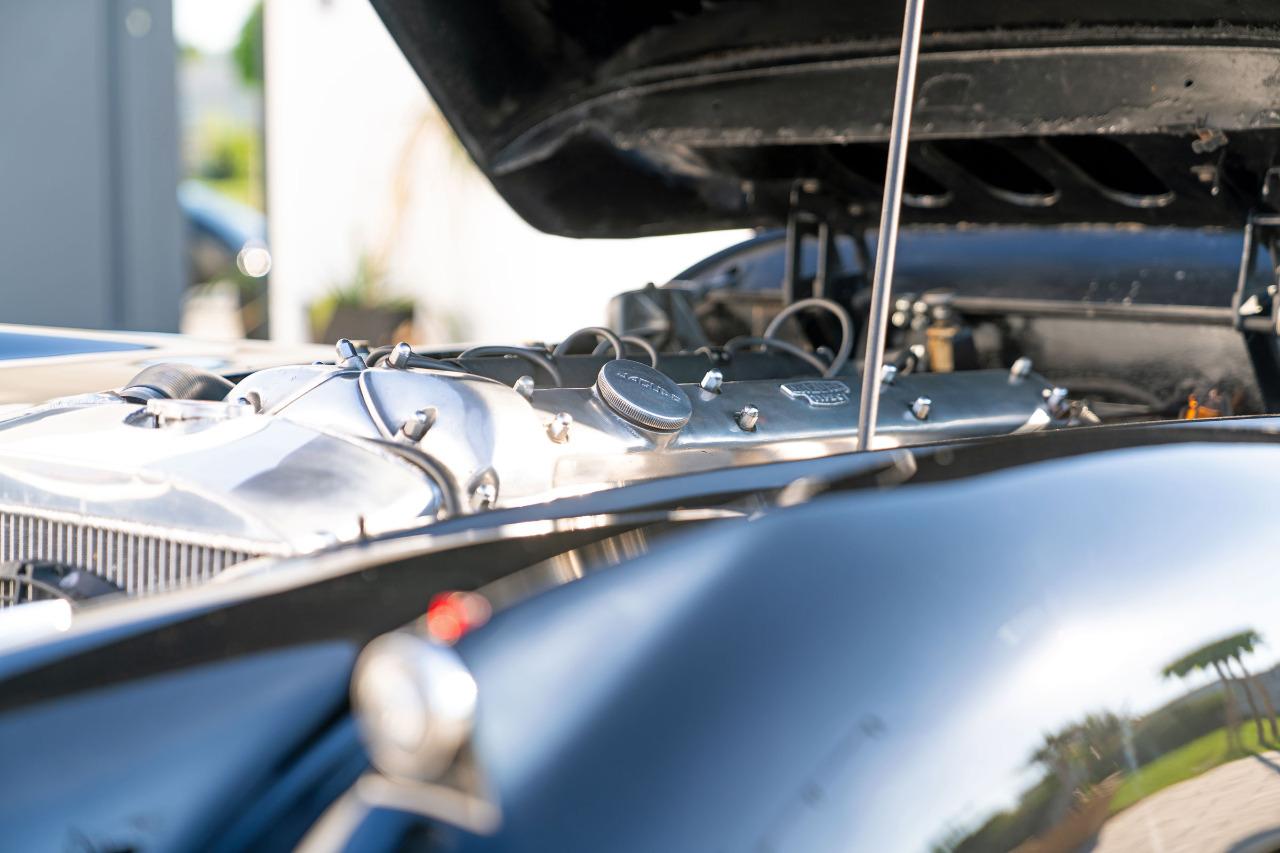 JAGUAR XK120 FHC Pièce unique - 1952 LesAnciennes.com