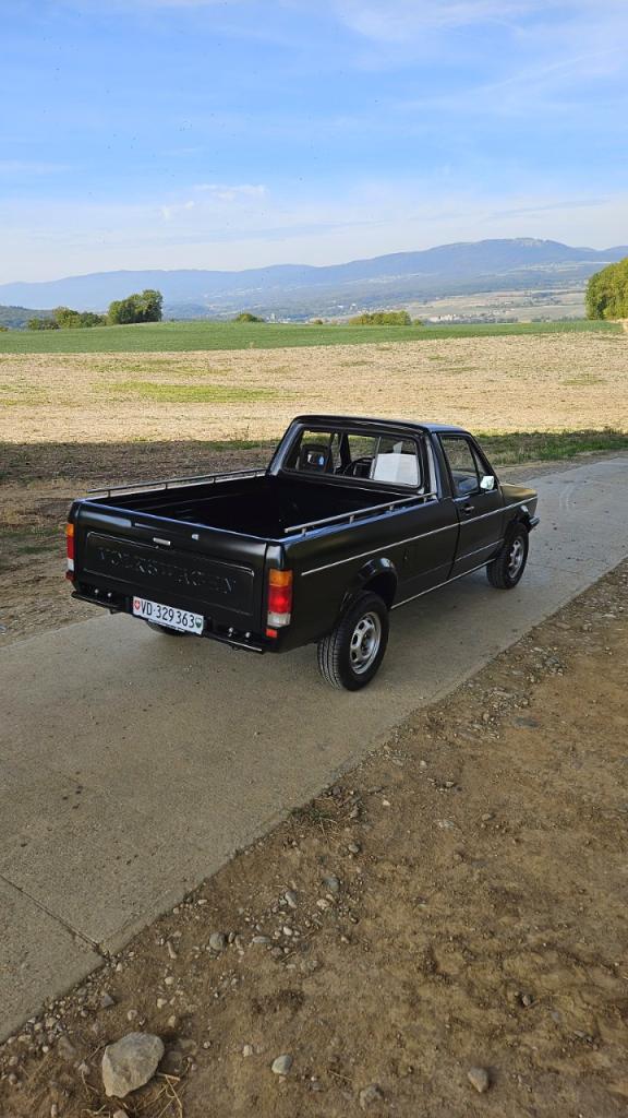VOLKSWAGEN Caddy 1.8 GTI - 1988 LesAnciennes.com