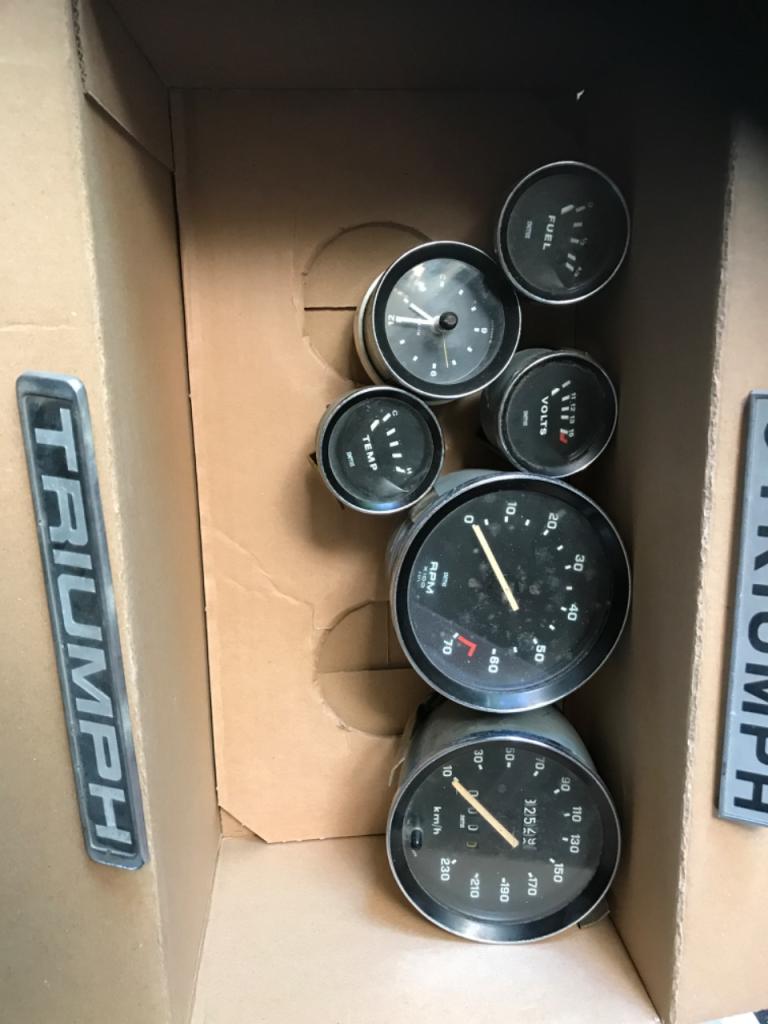 Lot de pièces TRIUMPH Dolomite LesAnciennes.com