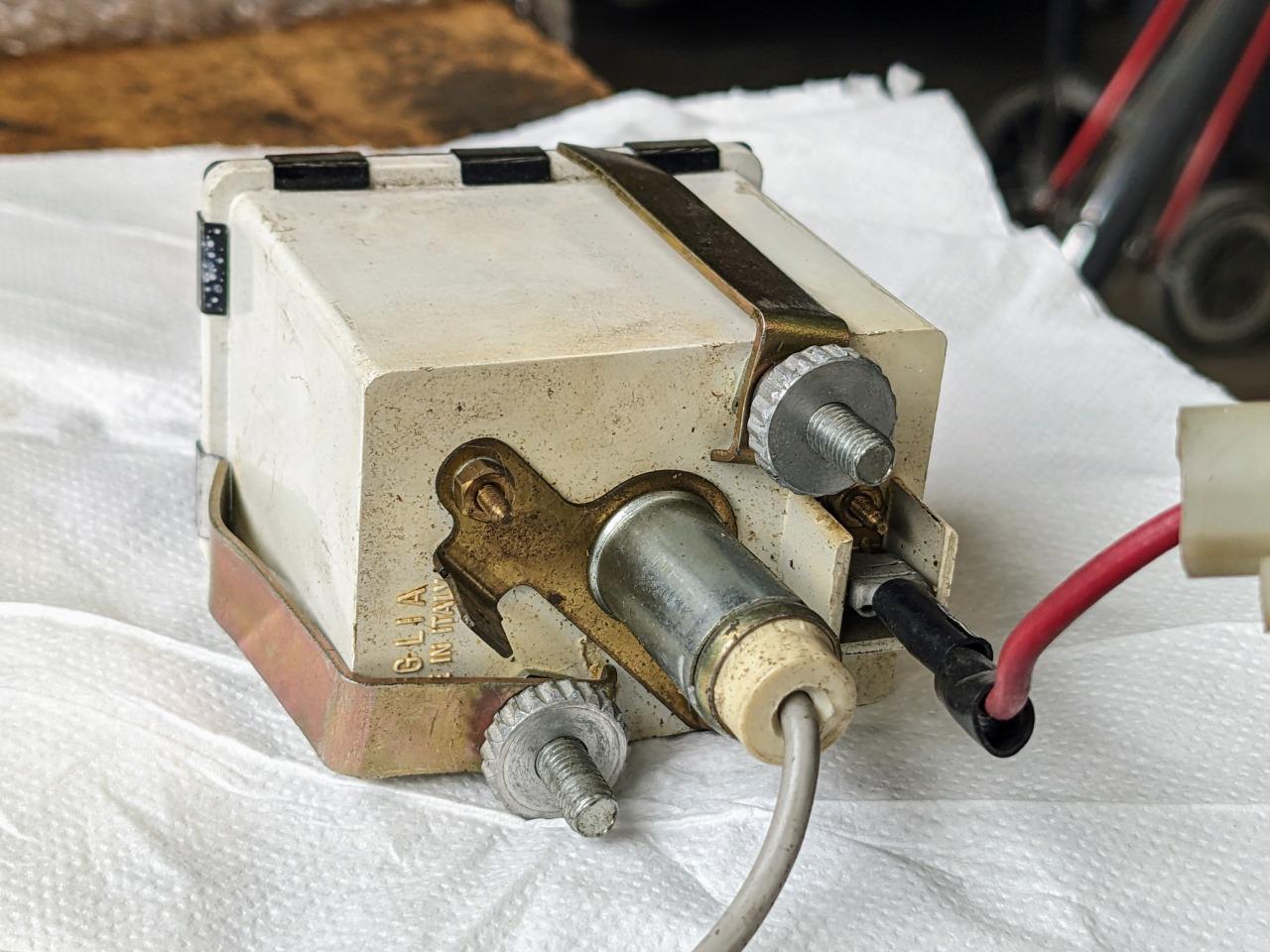 Montre LANCIA Beta Coupé, HPE, Spider 75/78 LesAnciennes.com