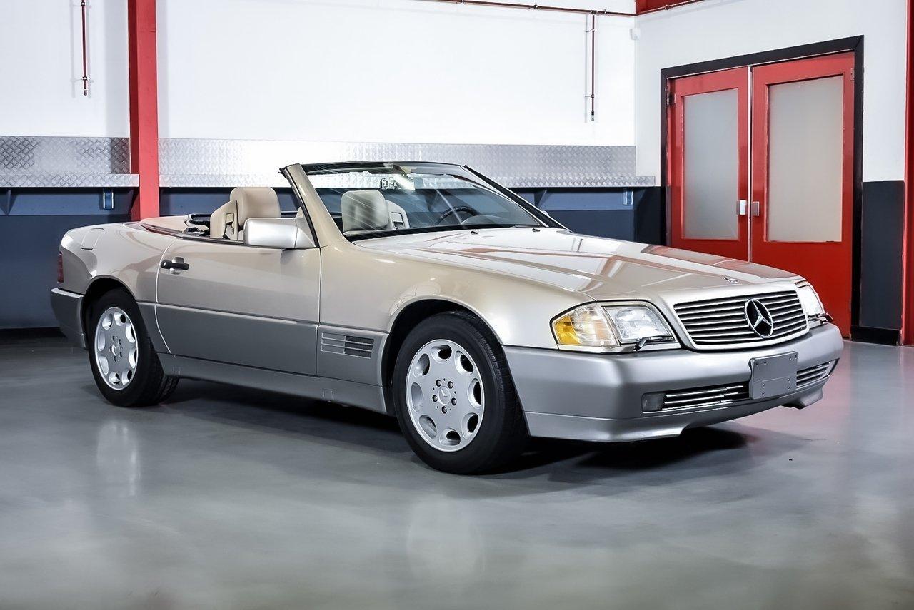 1995 Mercedes-Benz (R129) SL500 Convertible 5,0L V LesAnciennes.com
