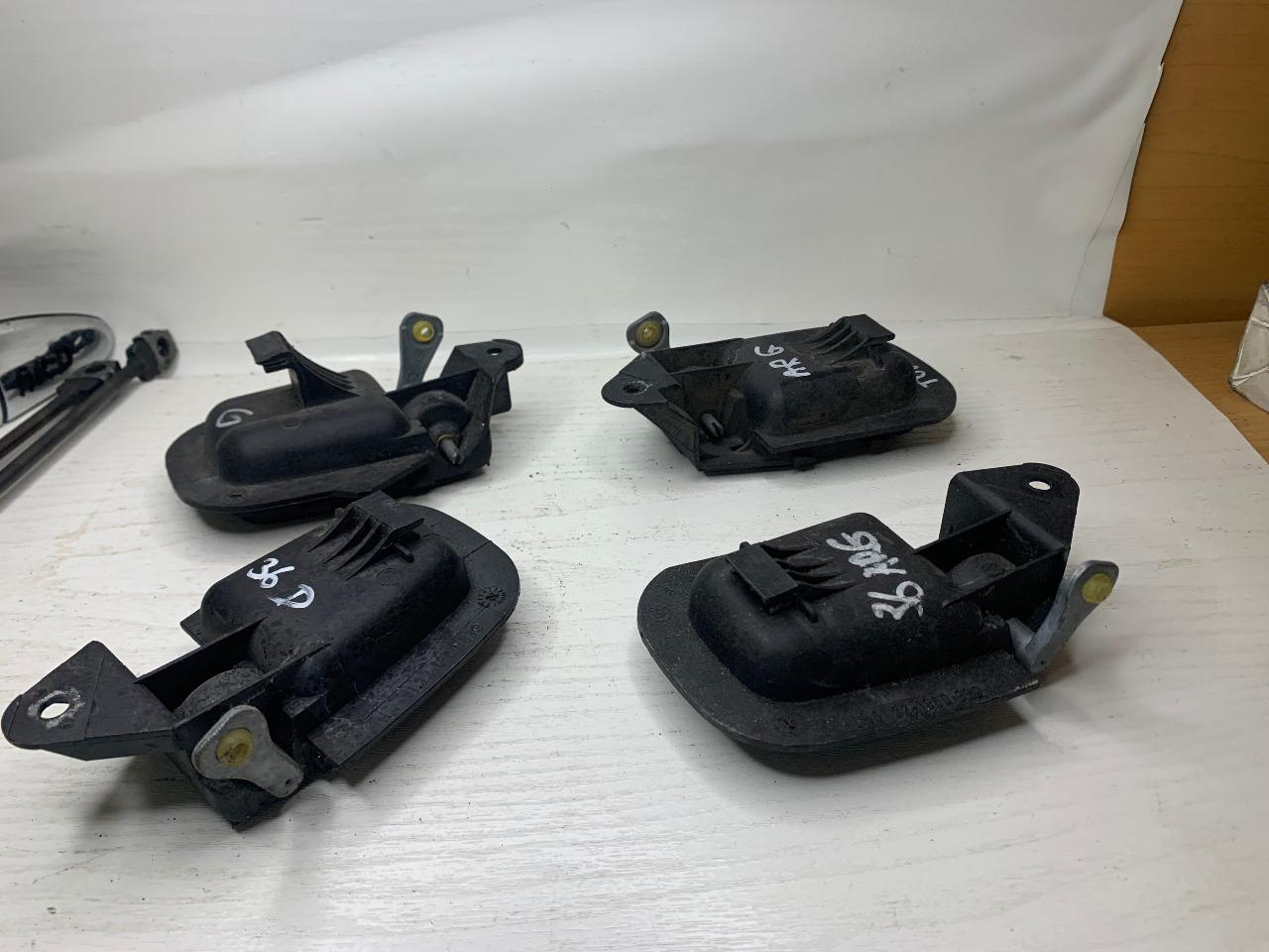 Poignée intérieure BMW E36/Z3 LesAnciennes.com