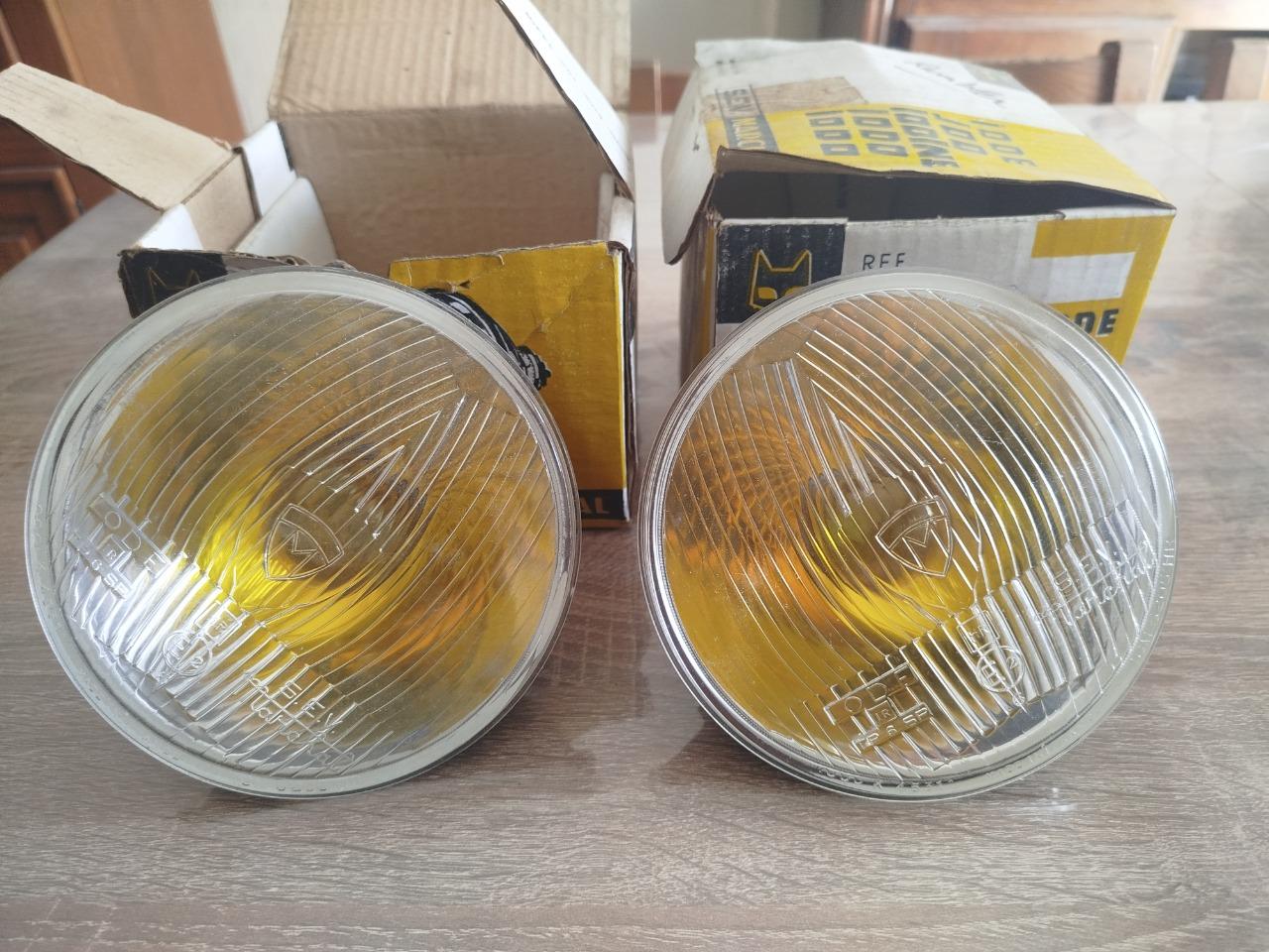 Paire de phares SEV Marchal pour Renault Rambler LesAnciennes.com