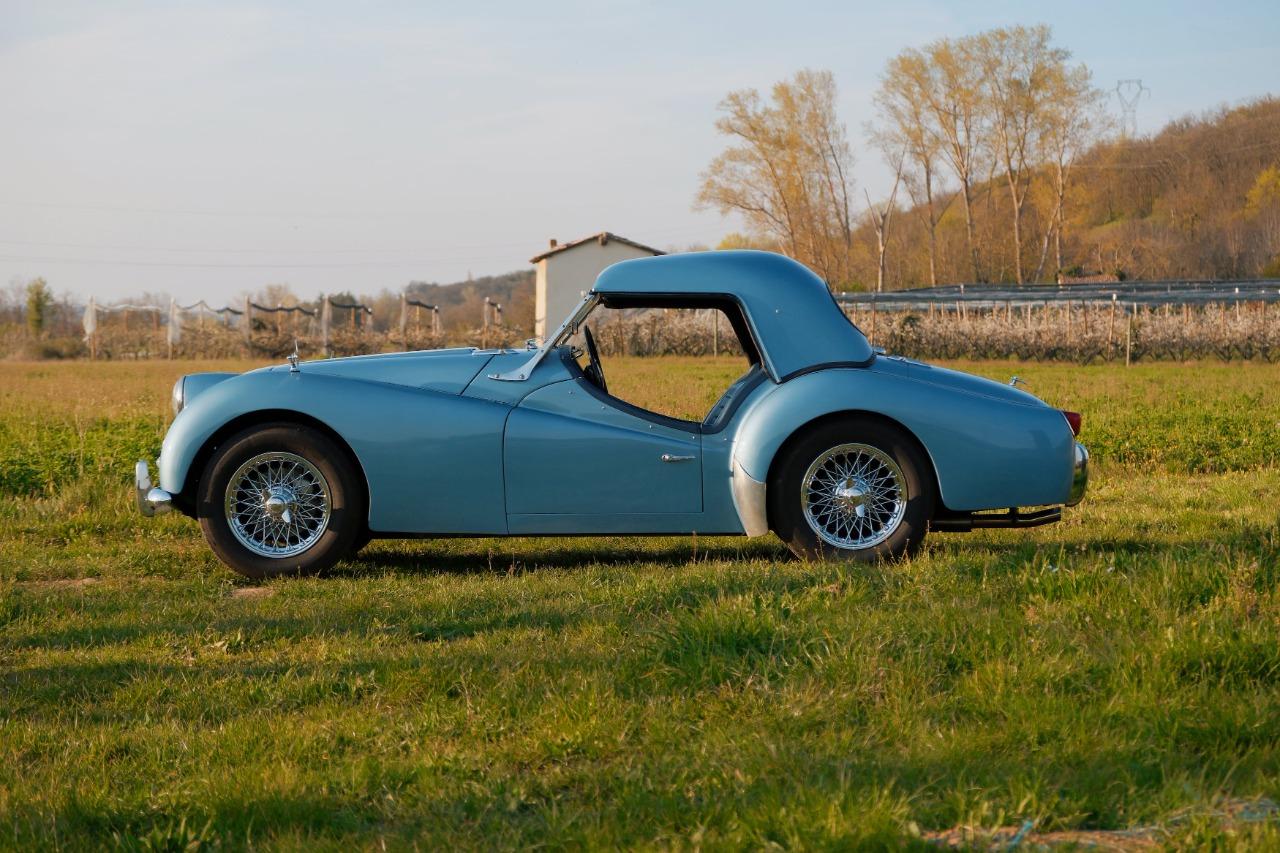 TRIUMPH TR3A OVERDRIVE - 1960 LesAnciennes.com