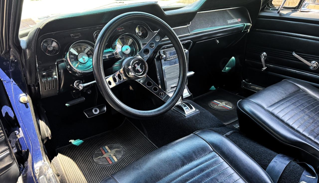 FORD Mustang Coupé 302 ci Code C - 1967 LesAnciennes.com