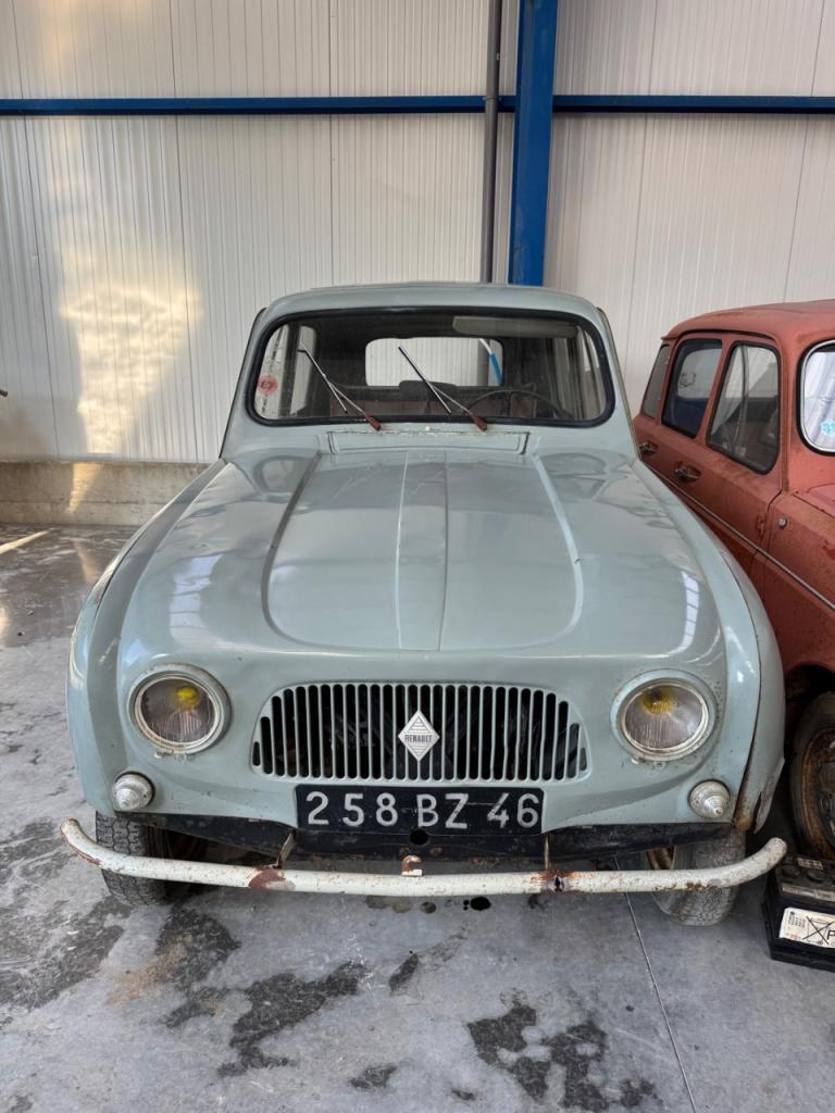 RENAULT 3 (R3) - 1961 LesAnciennes.com