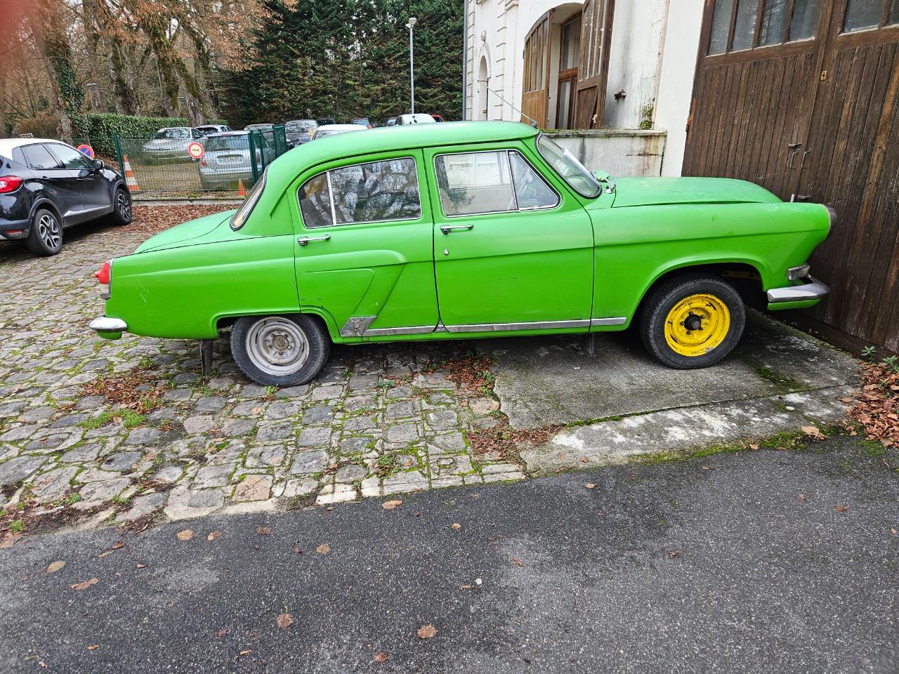 GAZ Volga M21 - 1963 LesAnciennes.com