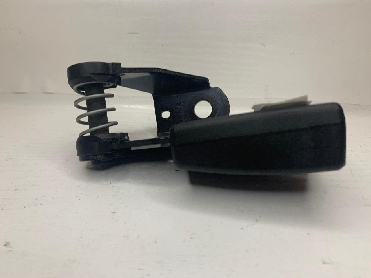 Attache ceinture AR- BMW E 39 LesAnciennes.com