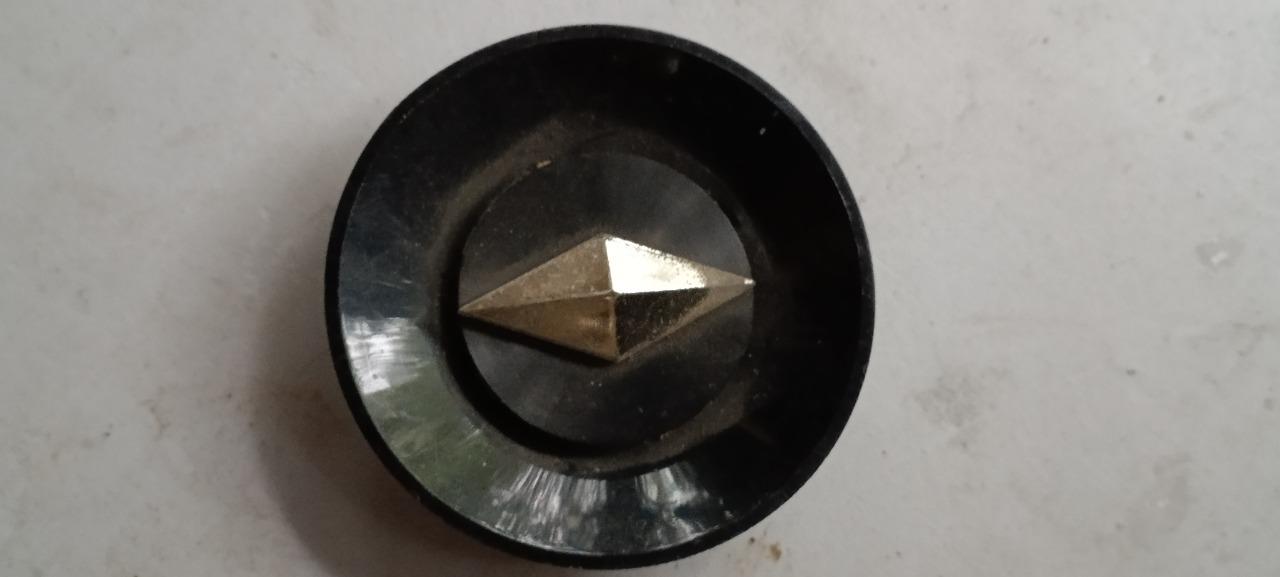 Centre de volant RENAULT 10 (R10) LesAnciennes.com