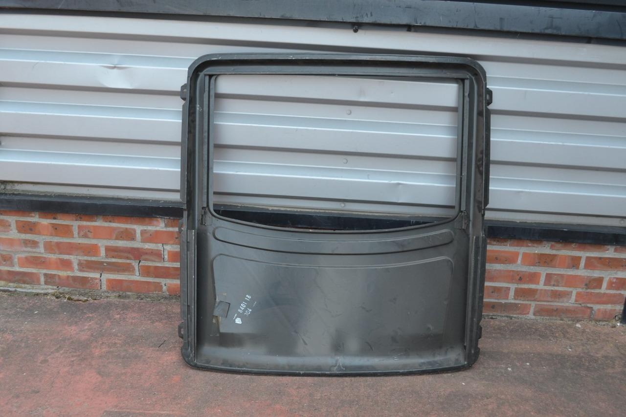 Armature toit ouvrant PEUGEOT 304, neuve LesAnciennes.com