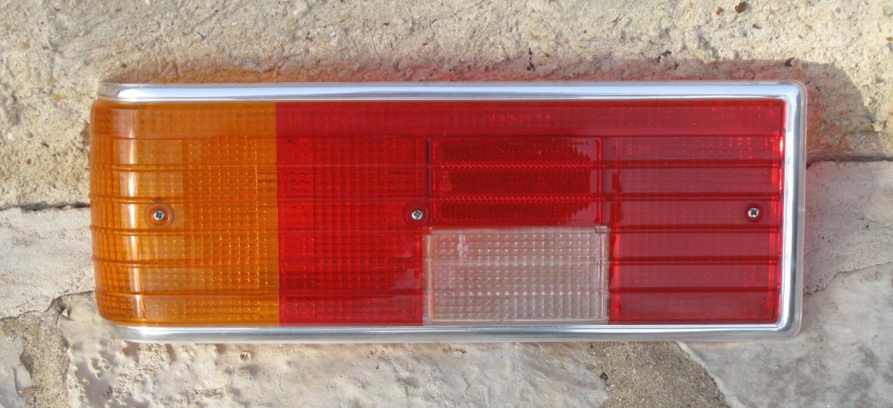 Cabochon de Feu AR Gauche SIMCA 1307, 1308, 1309 LesAnciennes.com