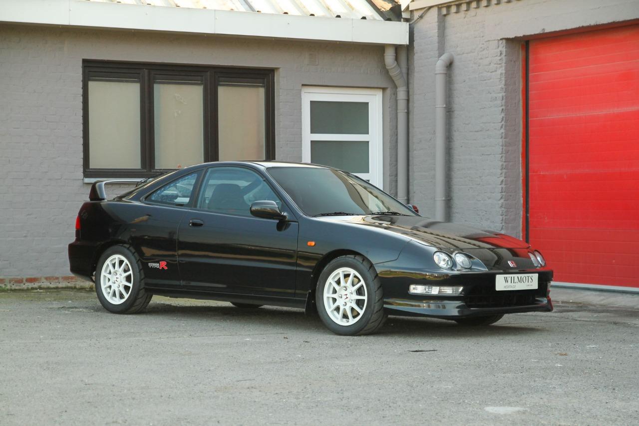 HONDA Integra Type R - 1998 LesAnciennes.com