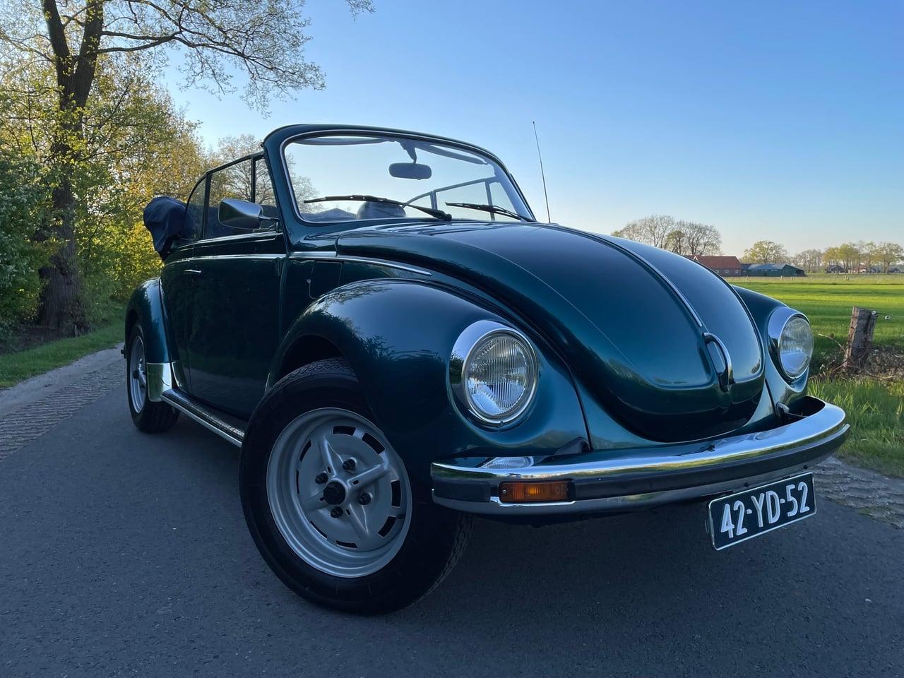 1976 Volkswagen Beetle Karmann Convertible LesAnciennes.com