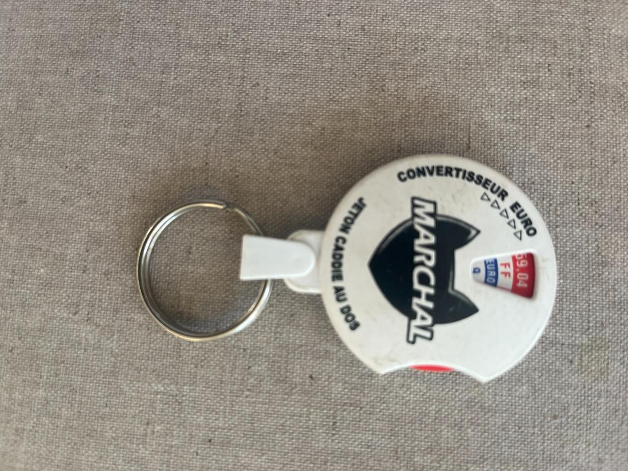 Porte clef MARCHAL collector an 2000 Vintage LesAnciennes.com