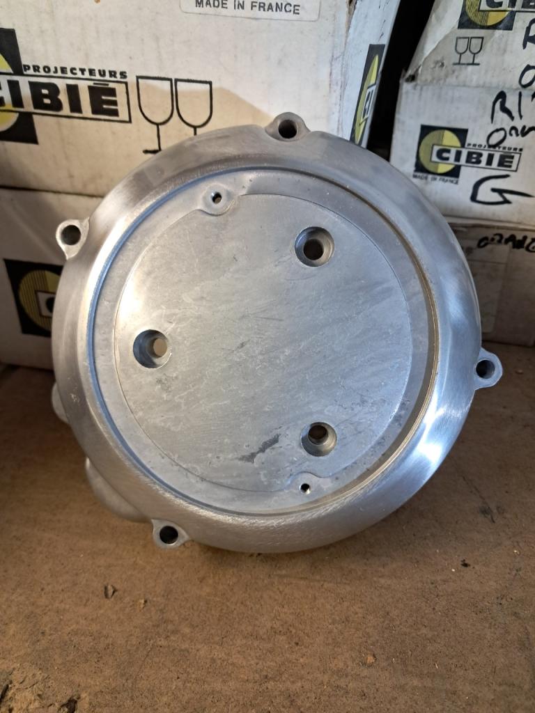 Carter d’allumage de HONDA CB 350 Four LesAnciennes.com