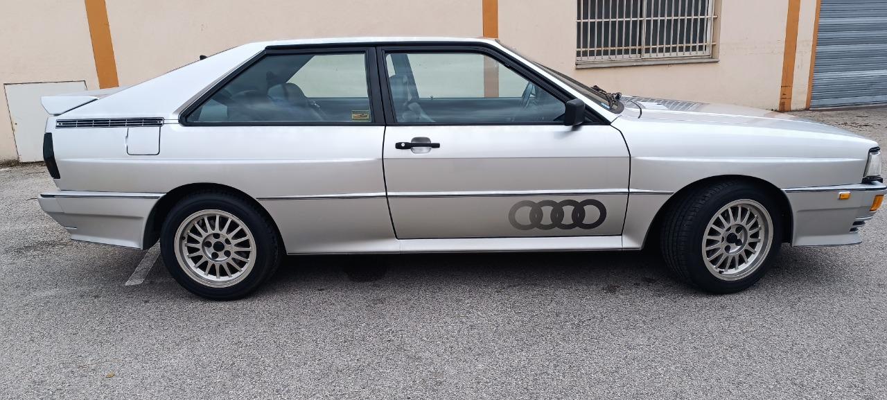 AUDI Quattro 2.2L 20V RR - 1990 LesAnciennes.com
